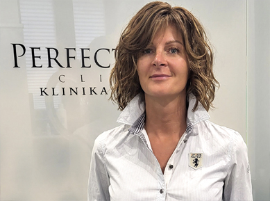 UZUPEŁNIANIE WŁOSÓW