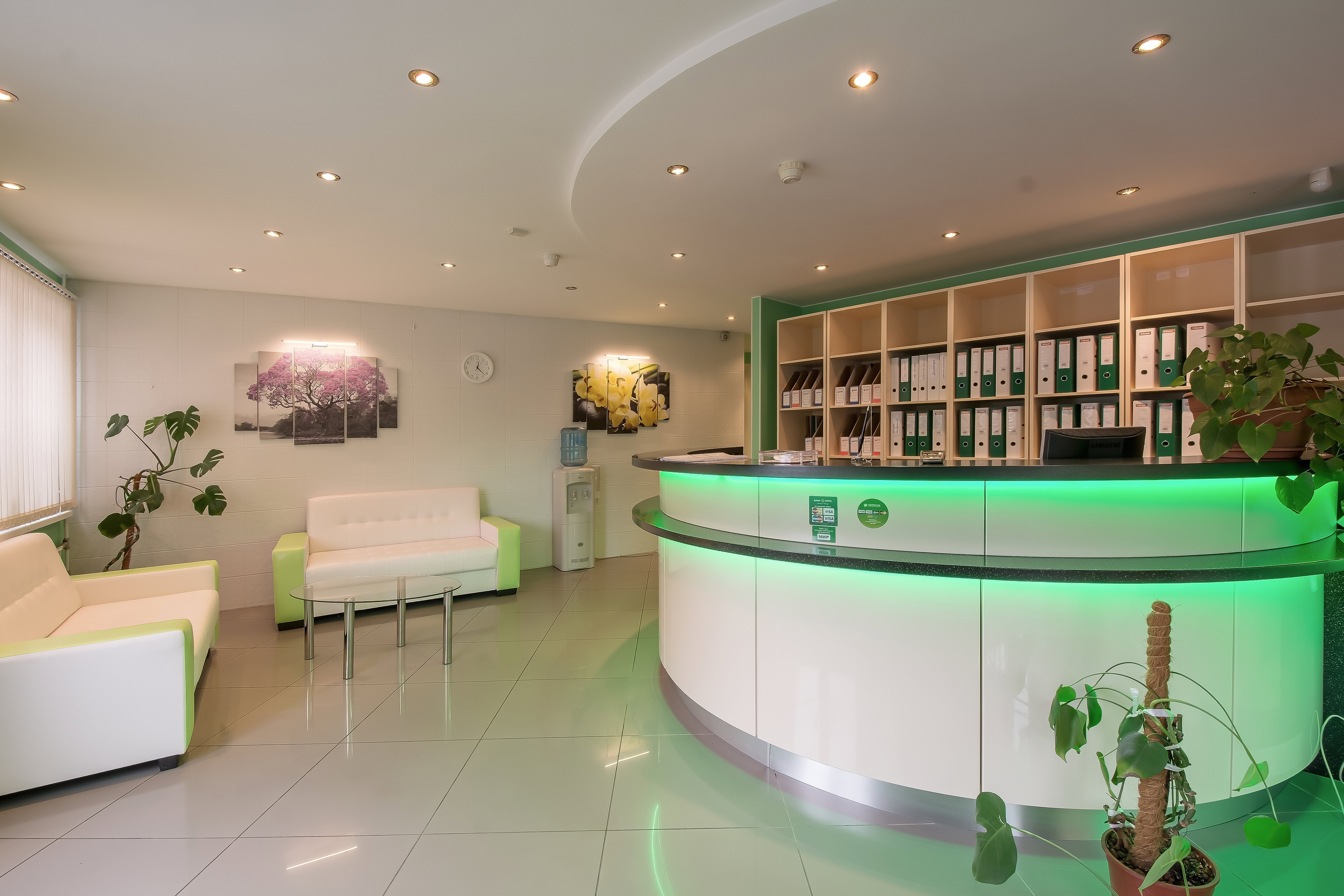 MediFlectapo : Twój niezawodny partner w opiece zdrowotnej z Uri Care Complex Max